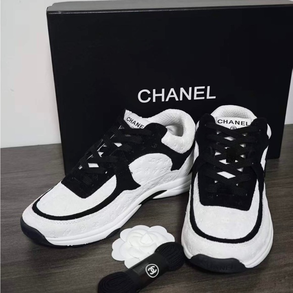 Meet the Posher Shoes - Chanel Black & White CC Logo Sneakers